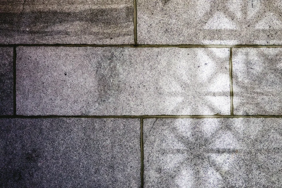 Stone wall cladding